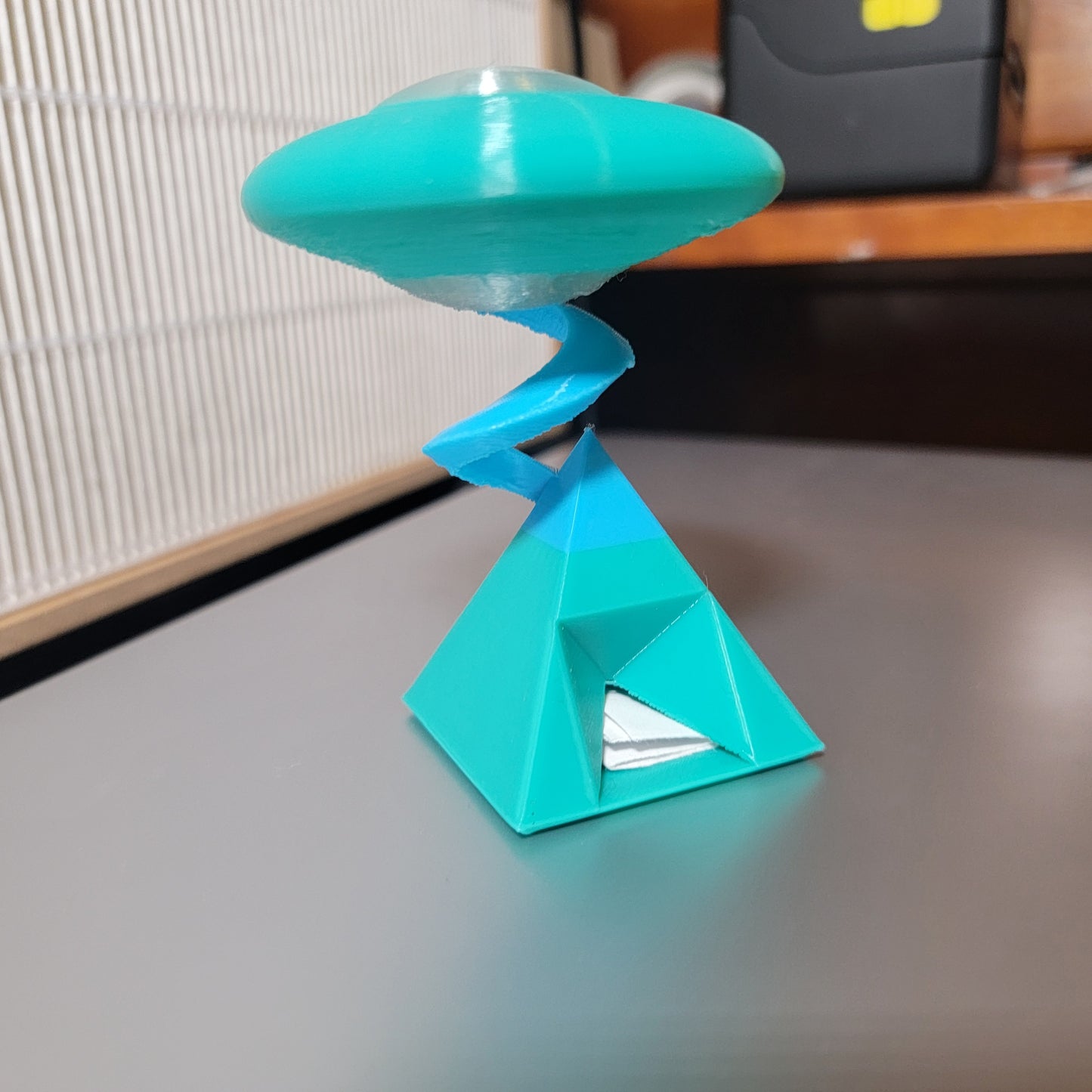 Pyramid UFO Paperweight and Mini Note Holder